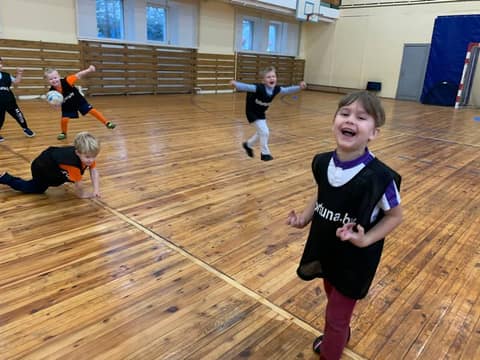 ДЕНЬ ЗА ДНЕМ. ВОСКРЕСЕНЬЕ: ЗАБОЛЕВШИХ "КОРОНОЙ" В КЛУБЕ, К СЧАСТЬЮ, НЕТ. А НЕДЕЛЬНЫЙ МИКРОЦИКЛ ПОДГОТОВКИ ВЫПОЛНЕН БЕЗ ИЗЪЯНОВ