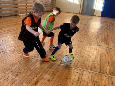 ДЕНЬ ЗА ДНЕМ. СУББОТА: ИГРА В РАДОСТЬ ВСЕГДА!