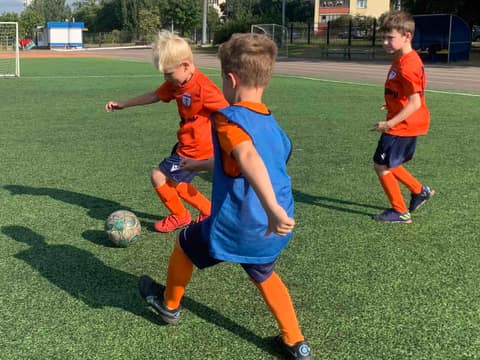ДЕНЬ ЗА ДНЕМ. ПЯТНИЦА: СОЛНЦЕ ИГРАЕТ НА РЕСНИЦАХ ТВОИХ...