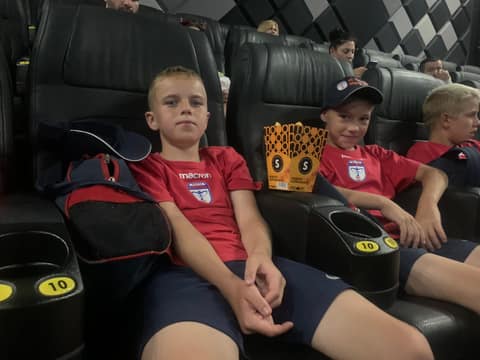 КЛУБНЫЙ ЛЕТНИЙ ЛАГЕРЬ: ВОТ И СКАЗОЧКЕ КОНЕЦ...
