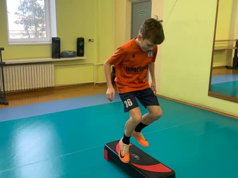 ДЕНЬ ЗА ДНЕМ. ЧЕТВЕРГ: ЧЕРЕЗ ТРИ НЕДЕЛИ - ВТОРОЙ ТУР ОТБОРА В АКАДЕМИЮ АБФФ. ГОТОВИМСЯ И НАДЕЕМСЯ...