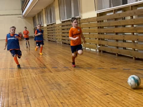 ДЕНЬ ЗА ДНЕМ. СУББОТА: ВЕСЕЛЫЕ РОЖДЕСТВЕНСКИЕ ИГРЫ