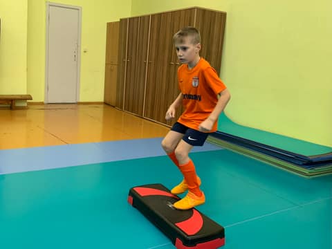 ДЕНЬ ЗА ДНЕМ. ЧЕТВЕРГ: ЧЕРЕЗ ТРИ НЕДЕЛИ - ВТОРОЙ ТУР ОТБОРА В АКАДЕМИЮ АБФФ. ГОТОВИМСЯ И НАДЕЕМСЯ...