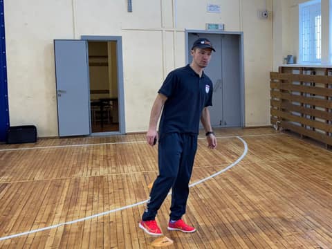 ДЕНЬ ЗА ДНЕМ: ЧЕЛОВЕК, КОТОРЫЙ ПОСТОЯННО ОГЛЯДЫВАЕТСЯ НАЗАД, РАНО ИЛИ ПОЗДНО СПОТКНЕТСЯ...