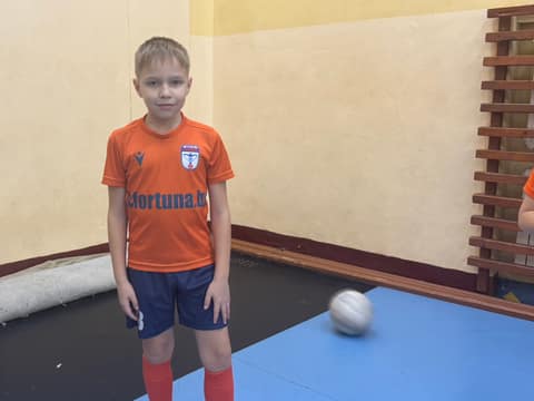 ДЕНЬ ЗА ДНЕМ: КТО В ТРЕНИРОВКАХ СИСТЕМЕН, ТОТ И ВЕСЕЛ В ИГРЕ...