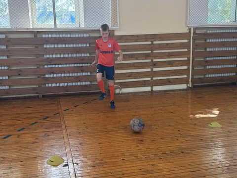 ДЕНЬ ЗА ДНЕМ: А НОВИЧКИ ВСЕ ПОДХОДЯТ. И ПРАВИЛЬНО ДЕЛАЮТ...
