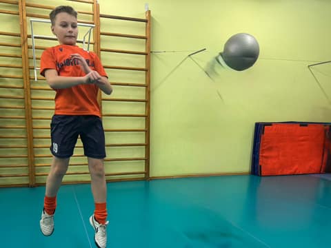 ДЕНЬ ЗА ДНЕМ: СНОВА ВСЕ В СТРОЮ ПОСЛЕ КАНИКУЛ...