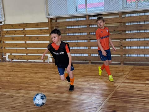 ДЕНЬ ЗА ДНЕМ: ВСЕ НОРМАЛЬНО У ФУТБОЛИСТА, МАМА...