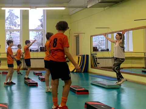 ДЕНЬ ЗА ДНЕМ. ЗДЕСЬ ЧЕТВЕРГ - ДЕНЬ НЕ РЫБНЫЙ, А АЭРОБНЫЙ...
