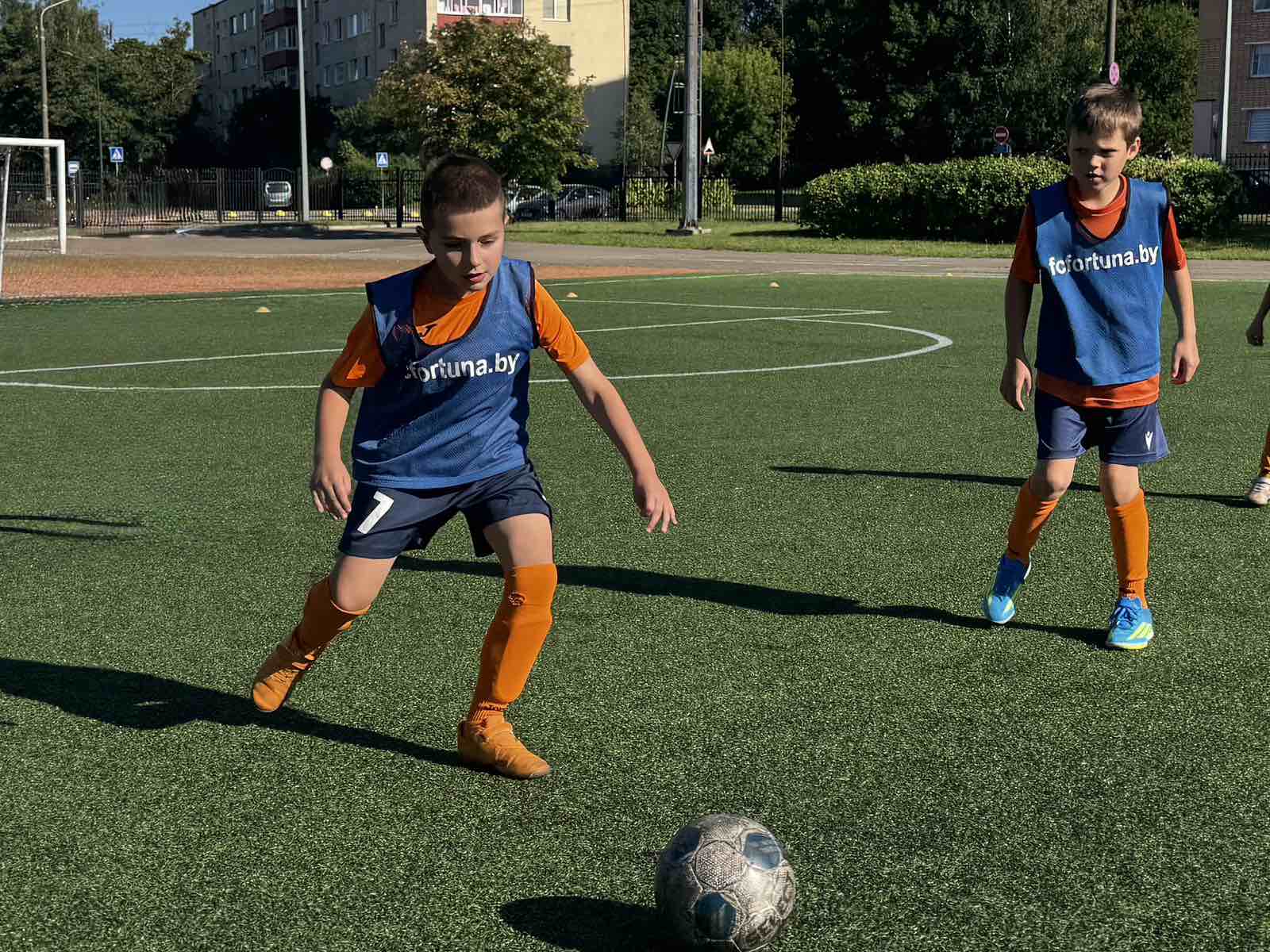 ДЕНЬ ЗА ДНЕМ: ЗА РЕБЕНКОМ, КОТОРЫЙ ПОВЕРИЛ В СЕБЯ, СТОИТ РОДИТЕЛЬ, КОТОРЫЙ ПОВЕРИЛ ПЕРВЫМ...